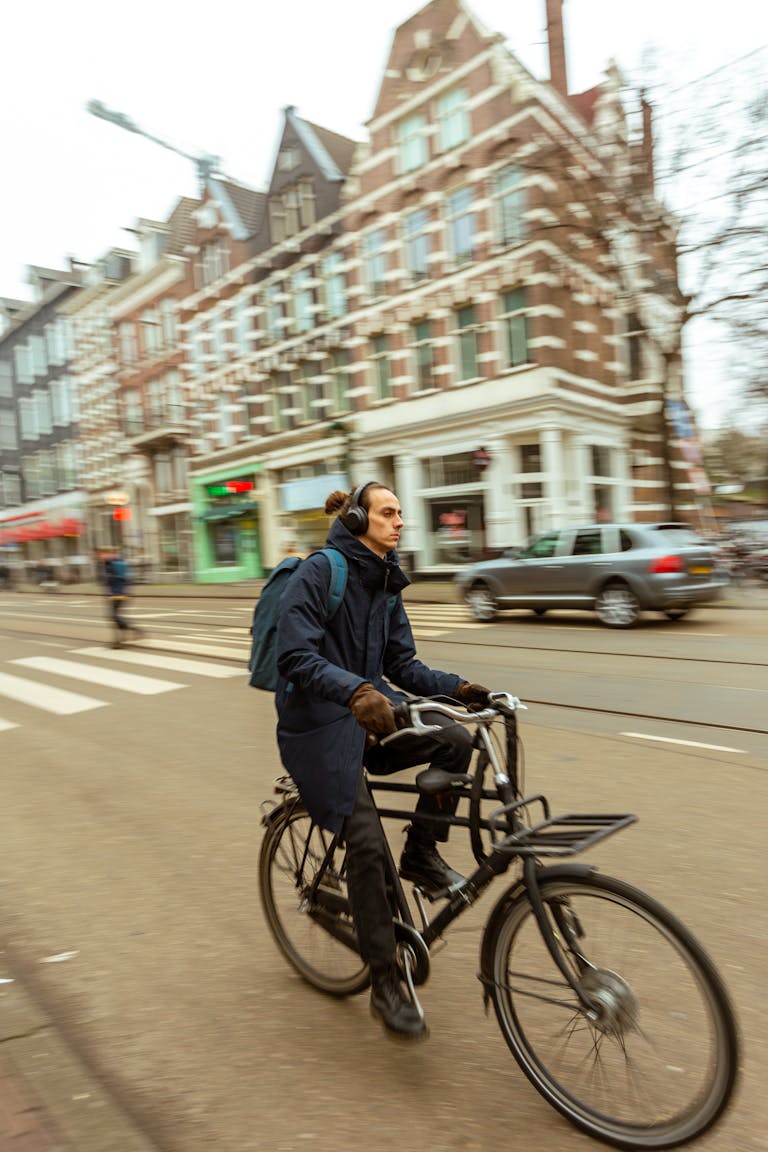 Headphones And Biking Are A Dangerous Combination